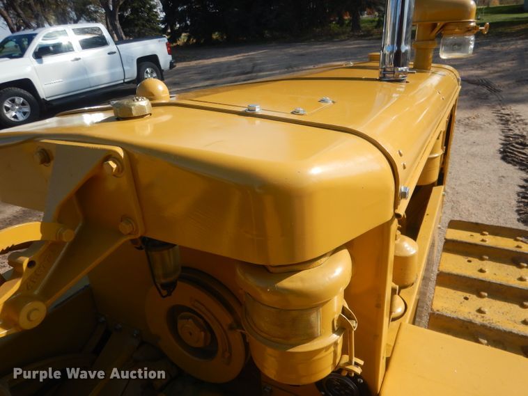 image for item HU9325 1938 Caterpillar D2  crawler tractor