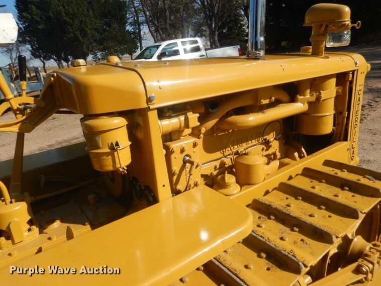 image for item HU9325 1938 Caterpillar D2  crawler tractor
