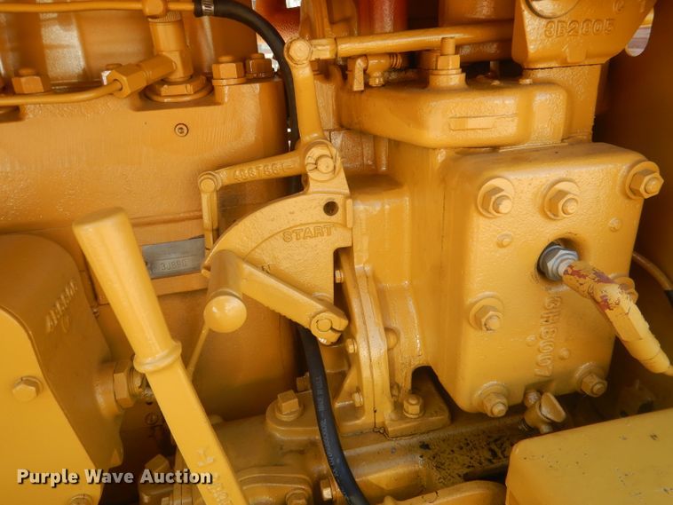 image for item HU9325 1938 Caterpillar D2  crawler tractor