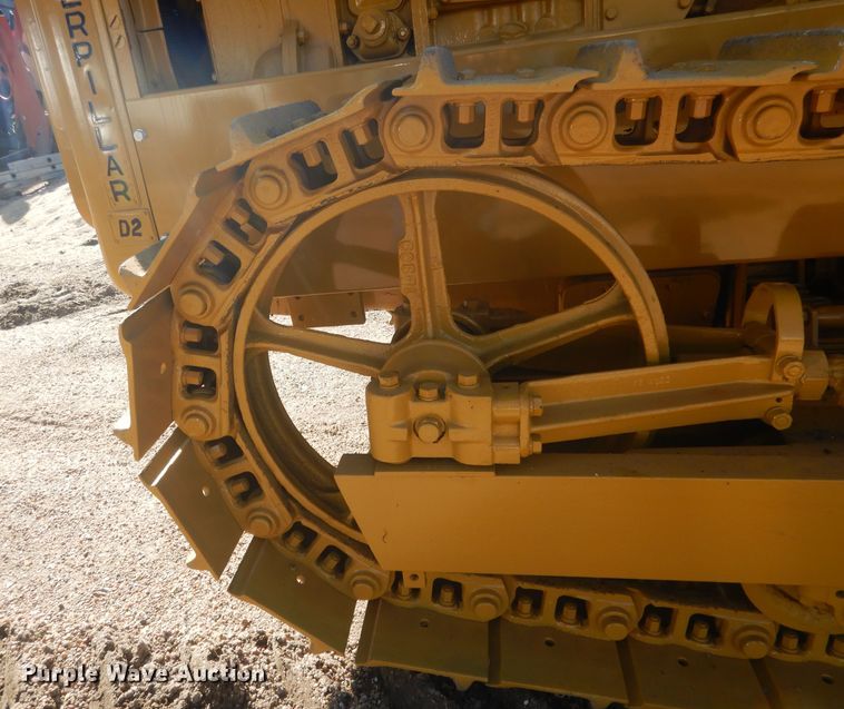 image for item HU9325 1938 Caterpillar D2  crawler tractor