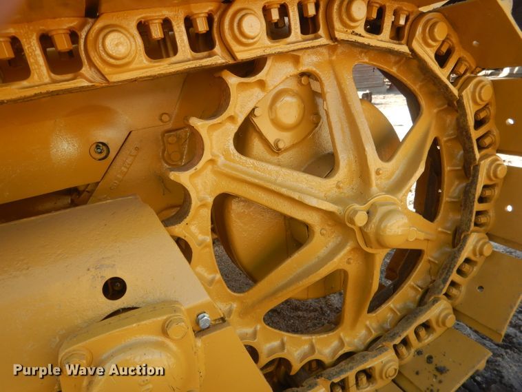 image for item HU9325 1938 Caterpillar D2  crawler tractor