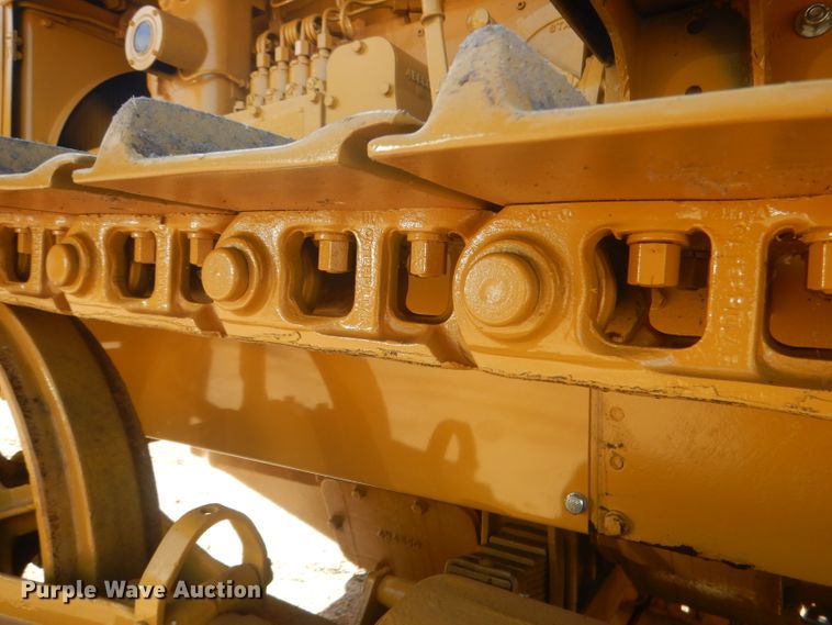 image for item HU9325 1938 Caterpillar D2  crawler tractor