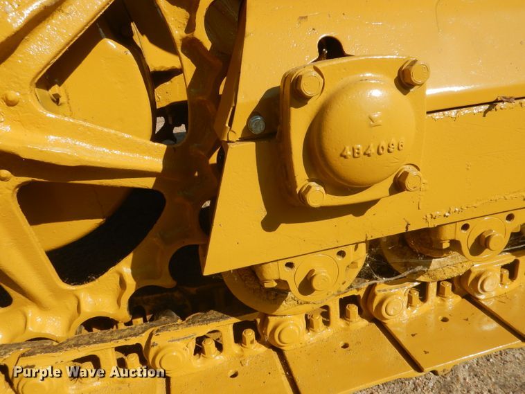 image for item HU9325 1938 Caterpillar D2  crawler tractor