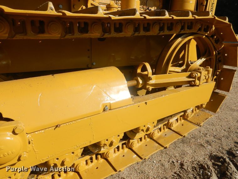 image for item HU9325 1938 Caterpillar D2  crawler tractor