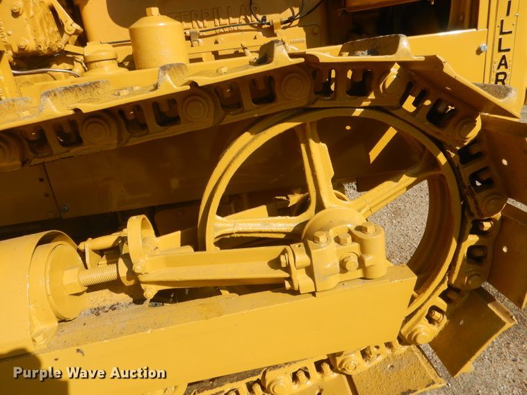 image for item HU9325 1938 Caterpillar D2  crawler tractor