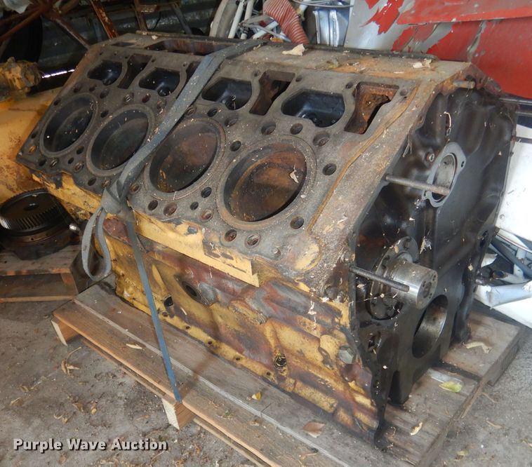 image for item HU9327 Caterpillar 3408  engine