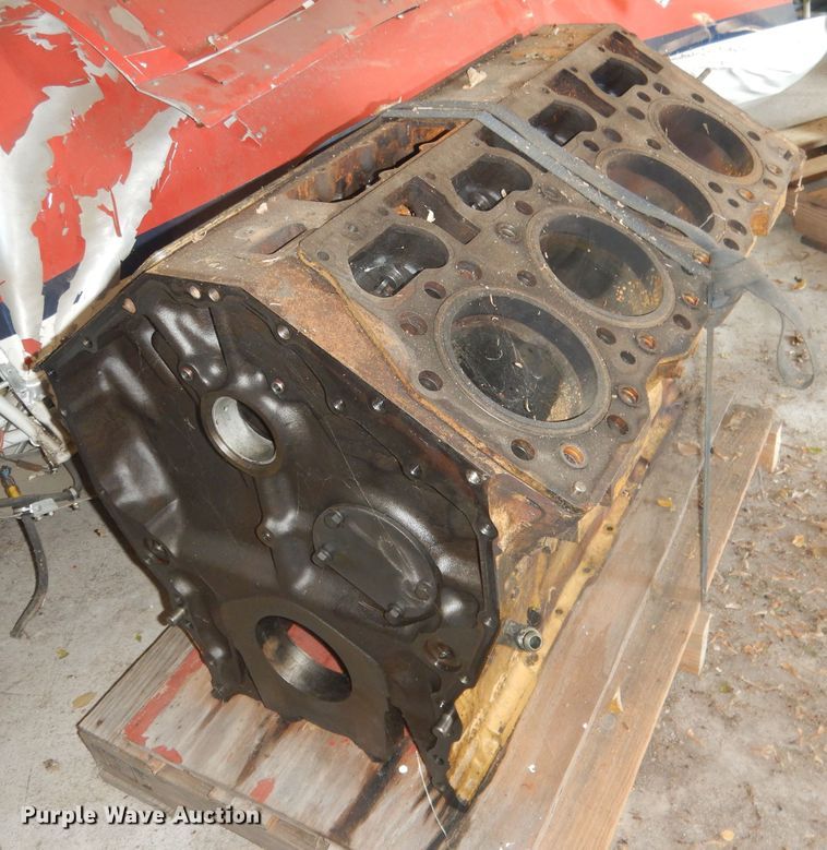 image for item HU9327 Caterpillar 3408  engine