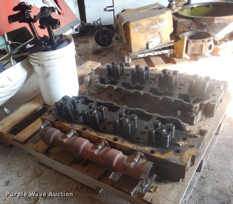 image for item HU9327 Caterpillar 3408  engine