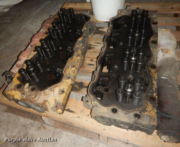 image for item HU9327 Caterpillar 3408  engine