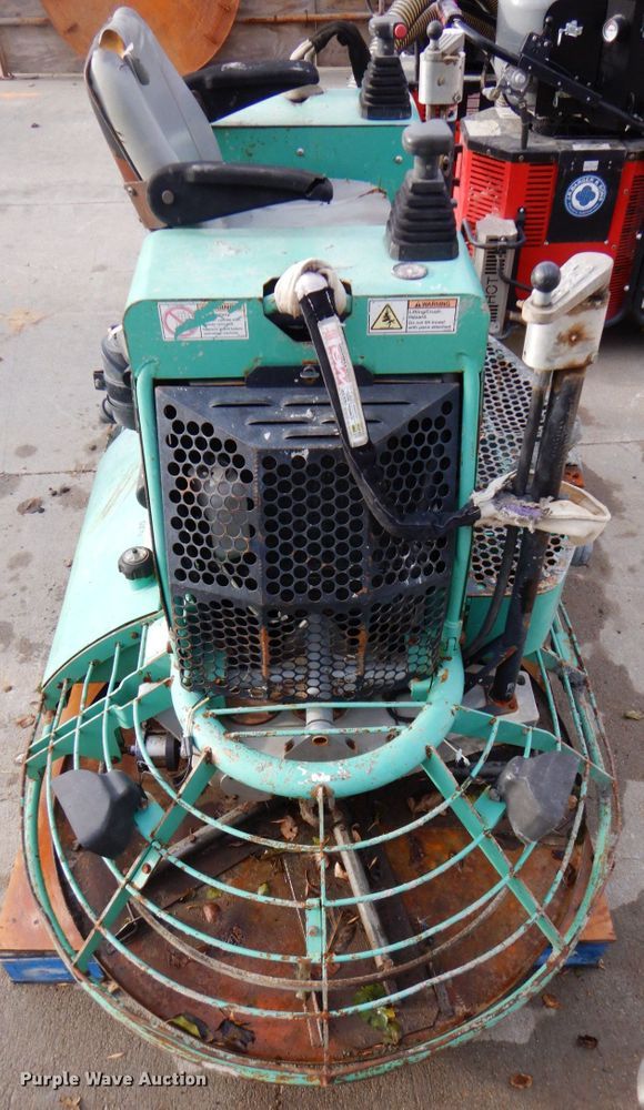 image for item HX9489 2012 Whiteman HHXD5  power trowel