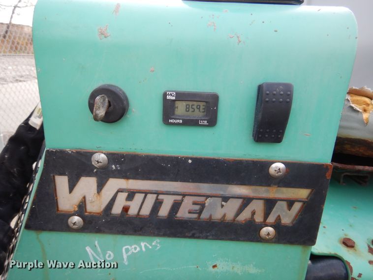 image for item HX9489 2012 Whiteman HHXD5  power trowel