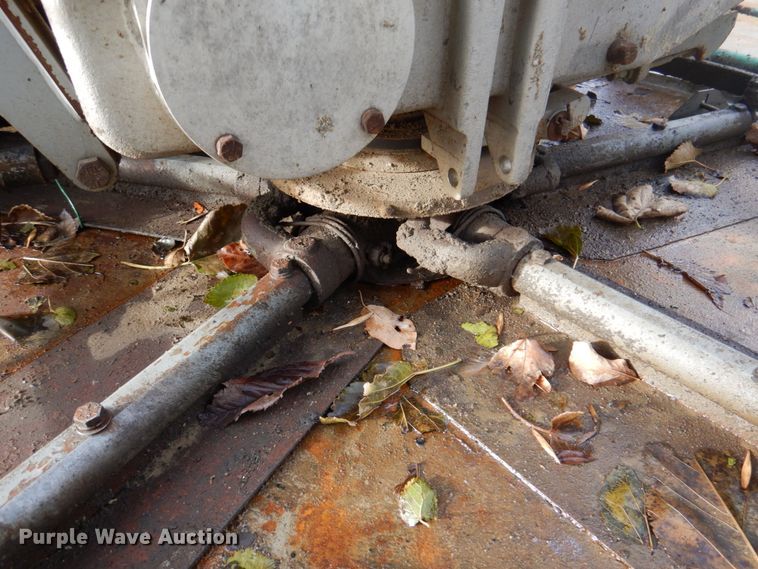 image for item HX9489 2012 Whiteman HHXD5  power trowel