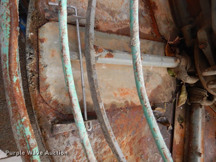 image for item HX9489 2012 Whiteman HHXD5  power trowel