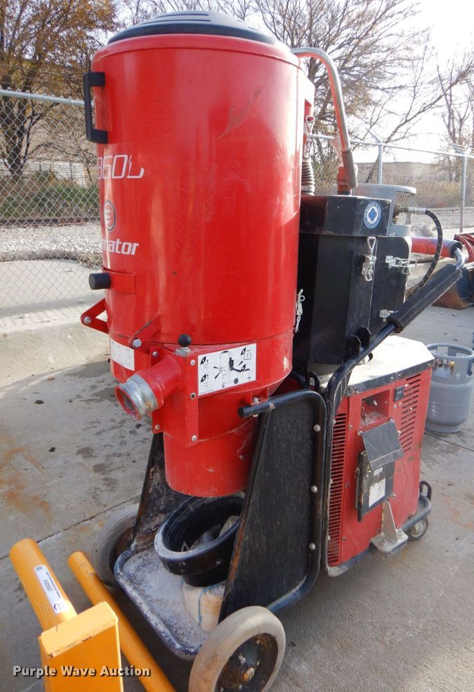 image for item HX9490 2017 Husqvarna T8600  dust collector