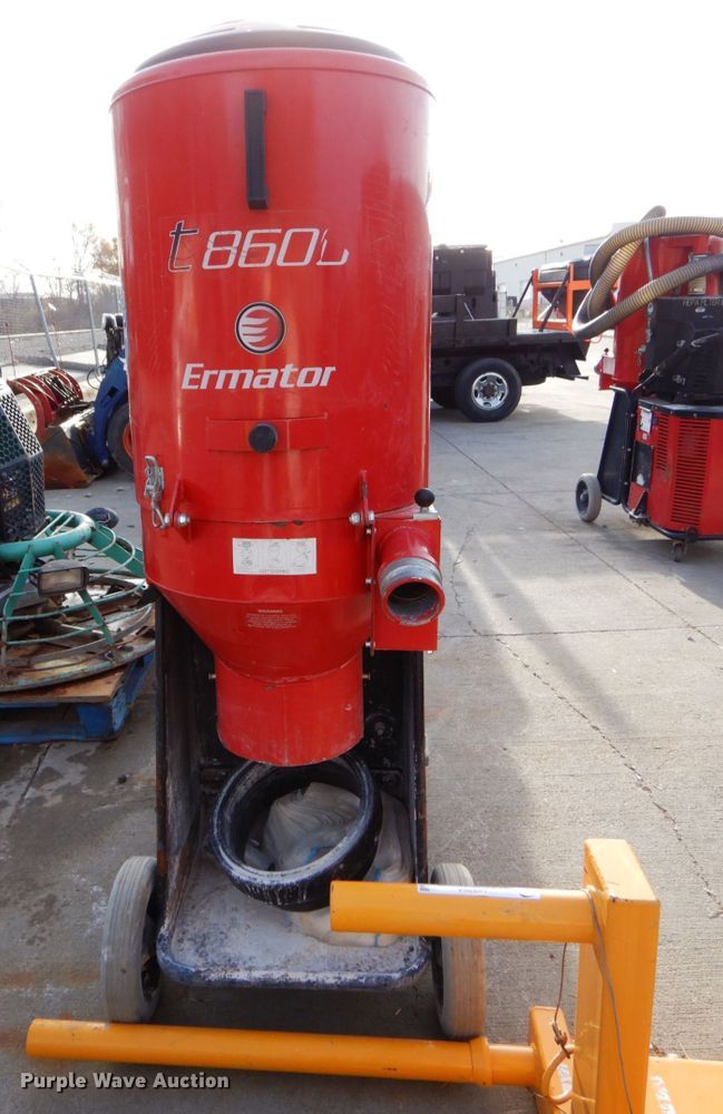 image for item HX9490 2017 Husqvarna T8600  dust collector