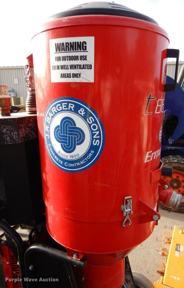 image for item HX9490 2017 Husqvarna T8600  dust collector