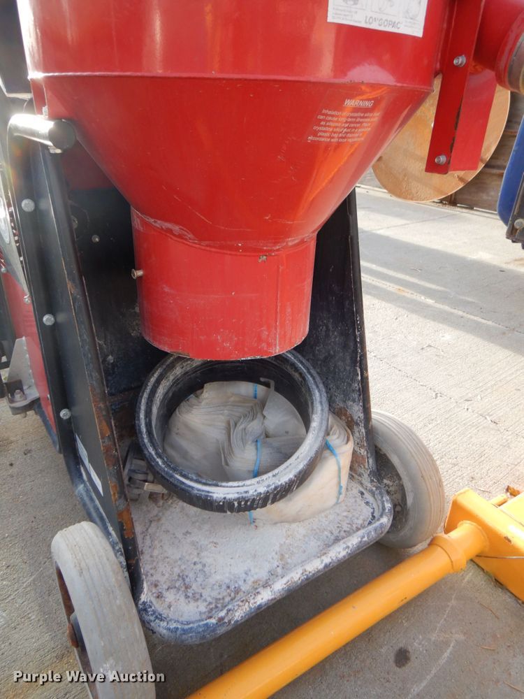 image for item HX9490 2017 Husqvarna T8600  dust collector