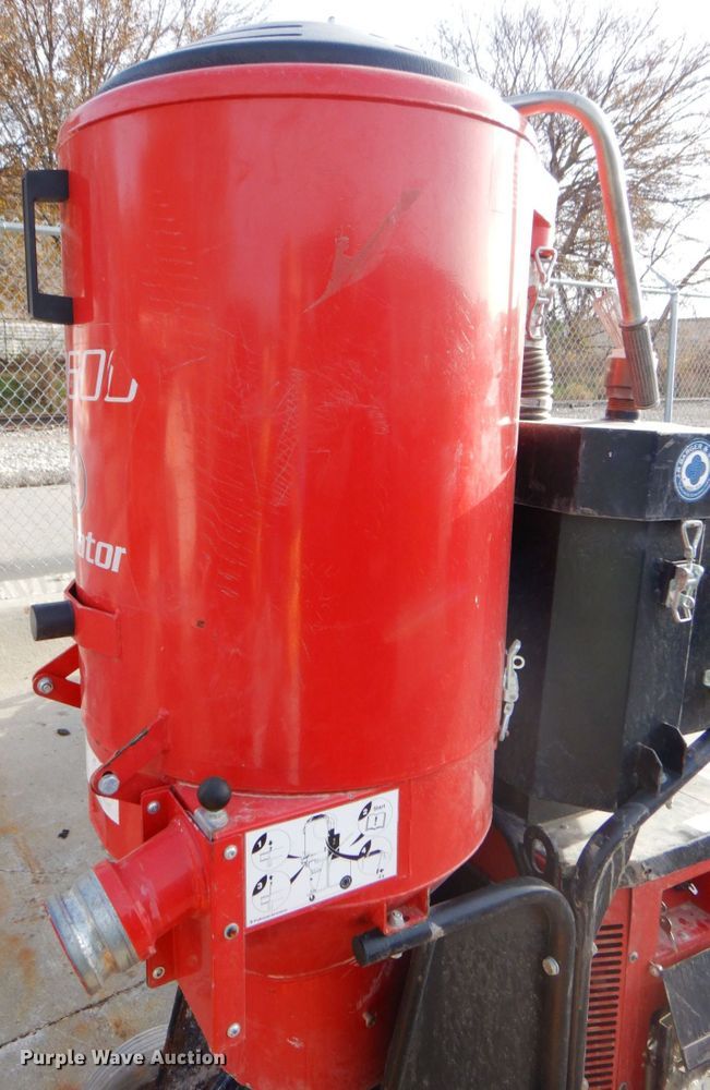 image for item HX9490 2017 Husqvarna T8600  dust collector