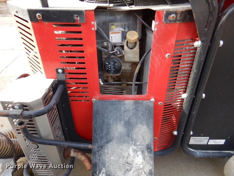 image for item HX9490 2017 Husqvarna T8600  dust collector