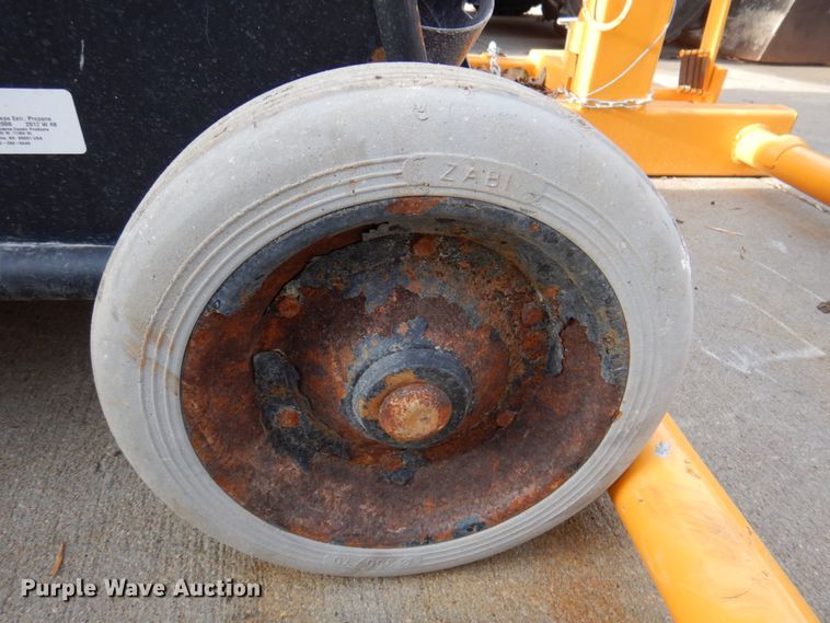 image for item HX9490 2017 Husqvarna T8600  dust collector