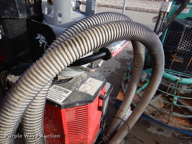 image for item HX9490 2017 Husqvarna T8600  dust collector