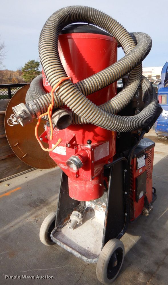 image for item HX9491 Husqvarna T8600  dust collector