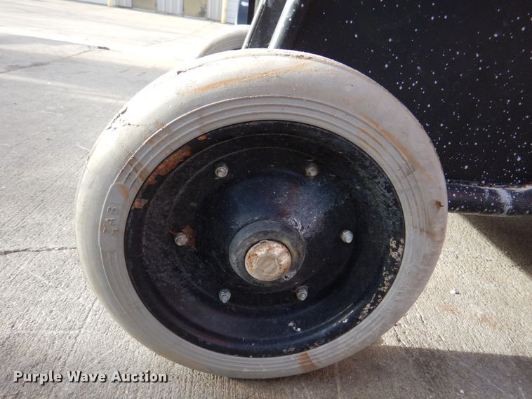 image for item HX9491 Husqvarna T8600  dust collector