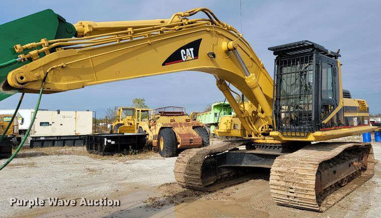 image for item ID9515 1999 Caterpillar 330B  excavator