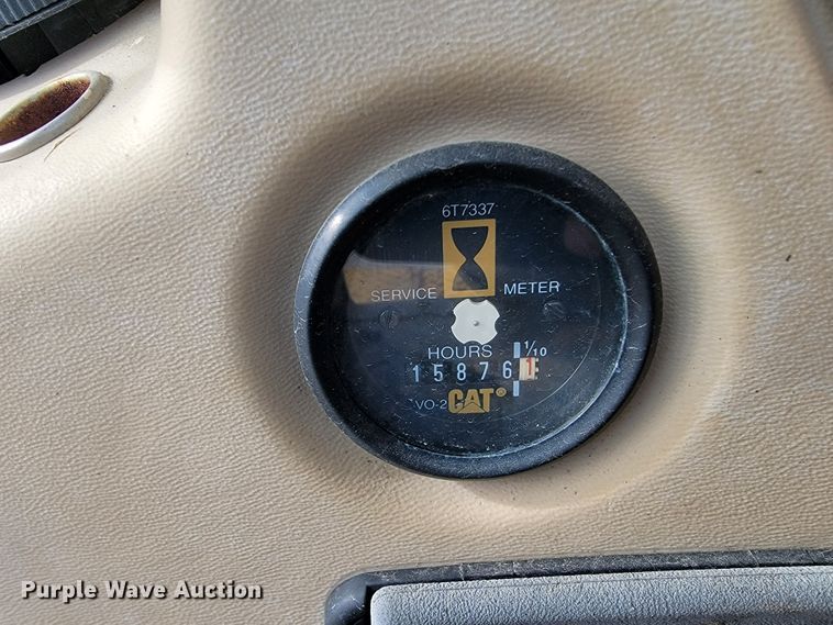 image for item ID9515 1999 Caterpillar 330B  excavator