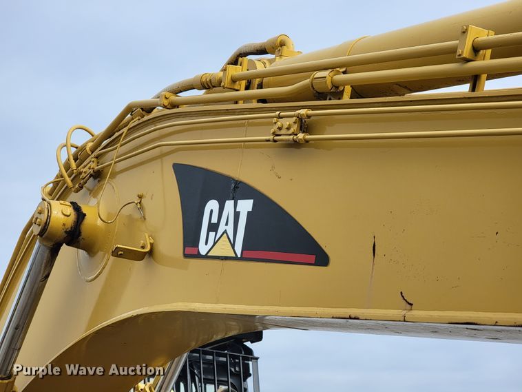 image for item ID9515 1999 Caterpillar 330B  excavator