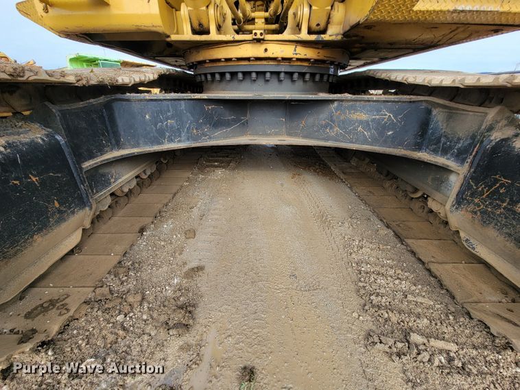 image for item ID9515 1999 Caterpillar 330B  excavator