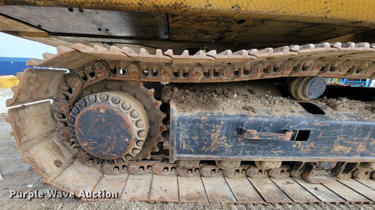 image for item ID9515 1999 Caterpillar 330B  excavator