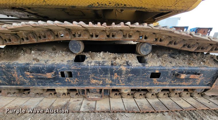 image for item ID9515 1999 Caterpillar 330B  excavator