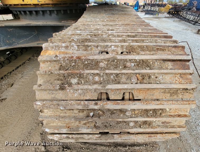 image for item ID9515 1999 Caterpillar 330B  excavator