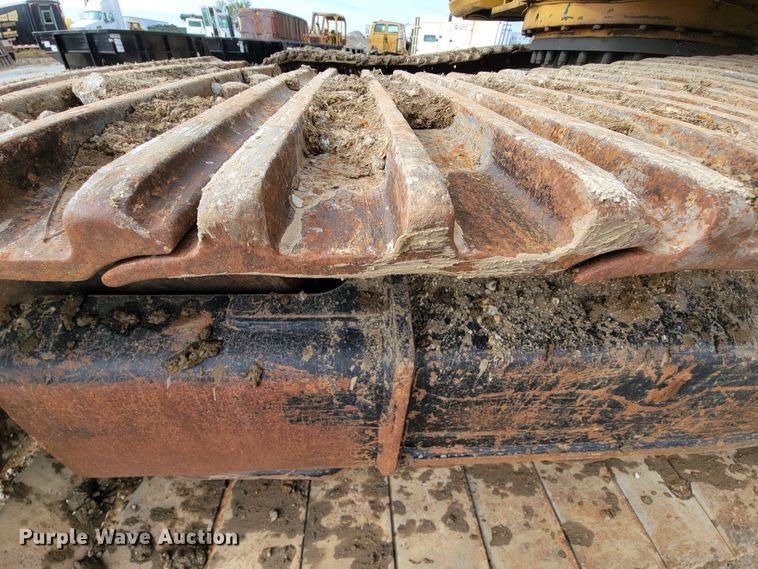 image for item ID9515 1999 Caterpillar 330B  excavator