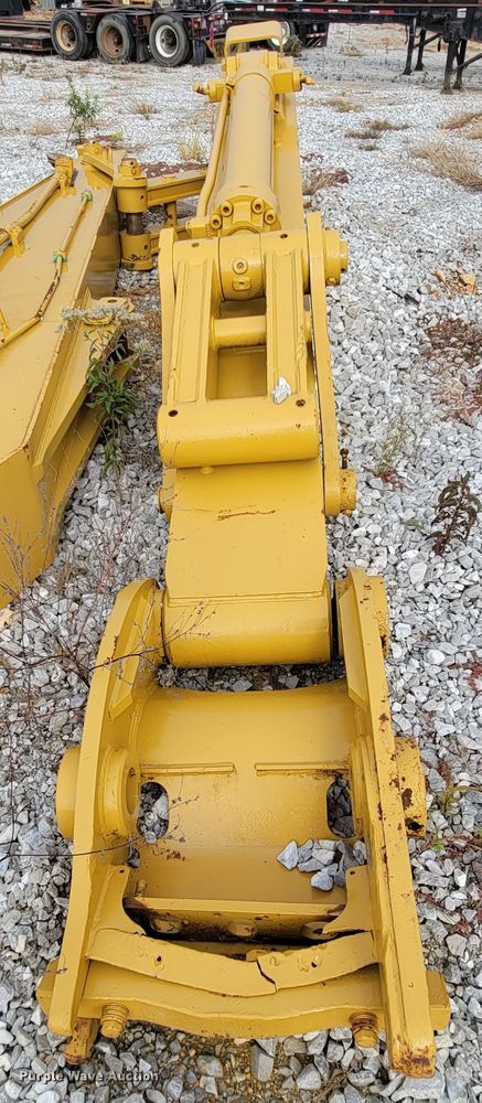 image for item ID9515 1999 Caterpillar 330B  excavator