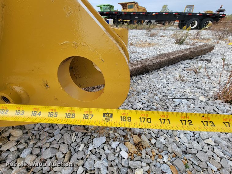 image for item ID9515 1999 Caterpillar 330B  excavator