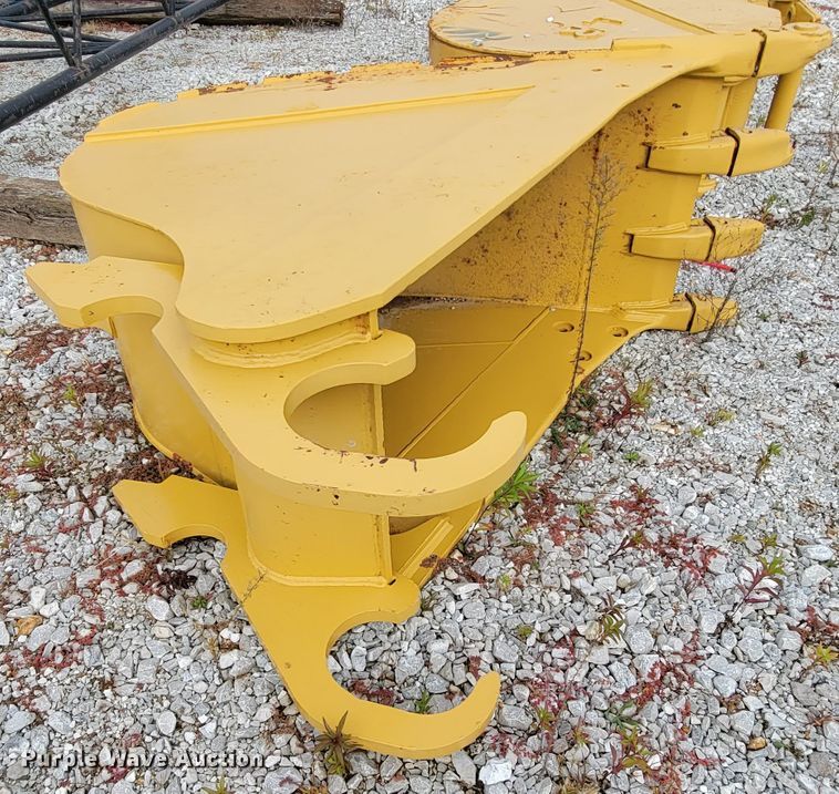 image for item ID9515 1999 Caterpillar 330B  excavator