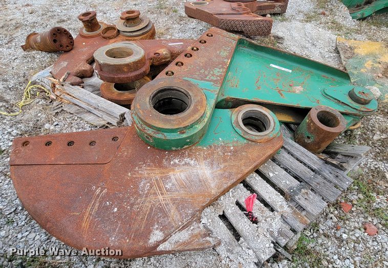 image for item ID9525 LaBounty  tank shear