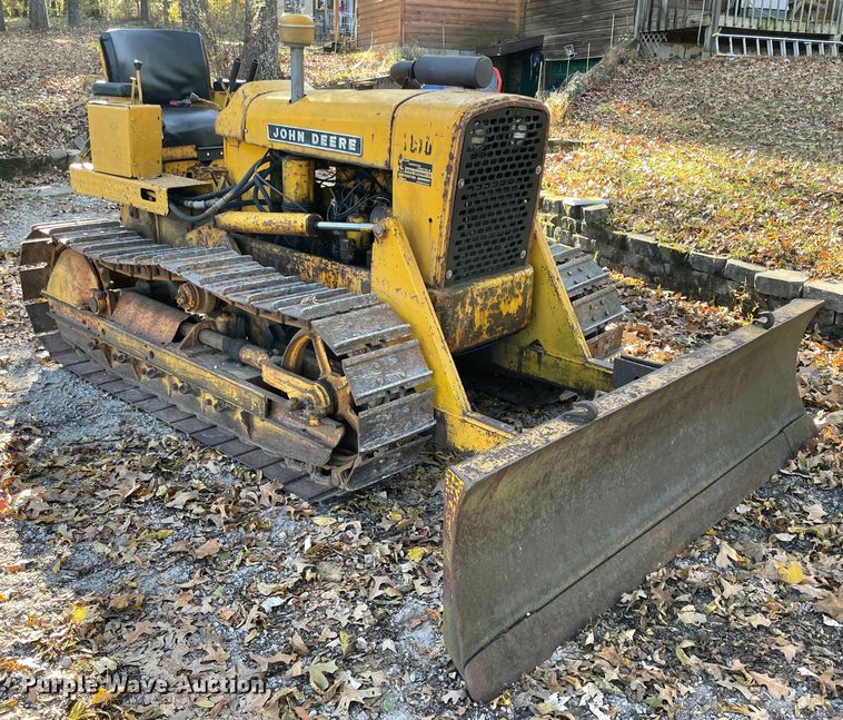 image for item ID9535 1967 John Deere 1010  dozer