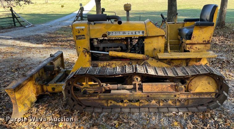 image for item ID9535 1967 John Deere 1010  dozer