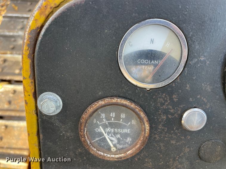 image for item ID9535 1967 John Deere 1010  dozer