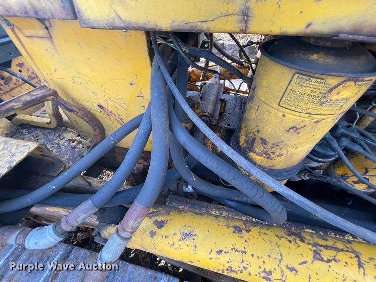 image for item ID9535 1967 John Deere 1010  dozer