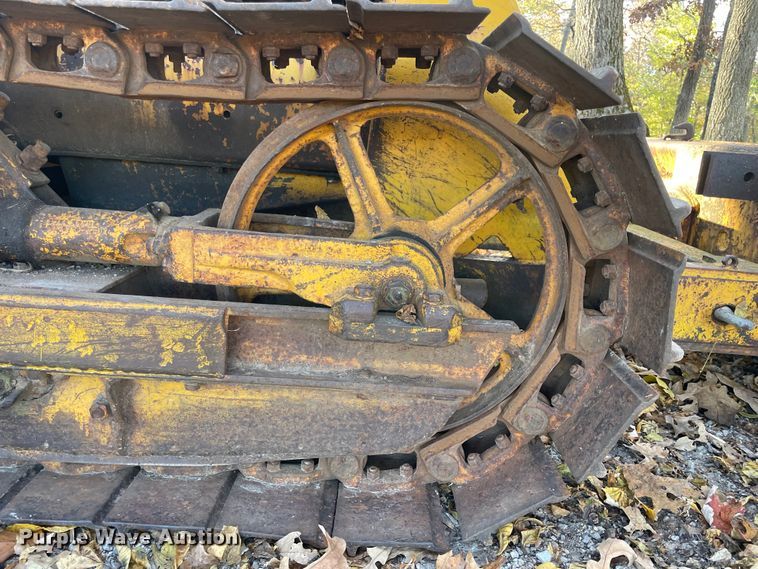 image for item ID9535 1967 John Deere 1010  dozer