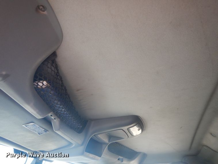 image for item IH9286 2007 International 8600  flatbed truck