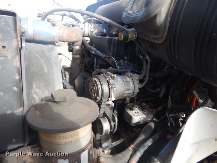 image for item IH9286 2007 International 8600  flatbed truck