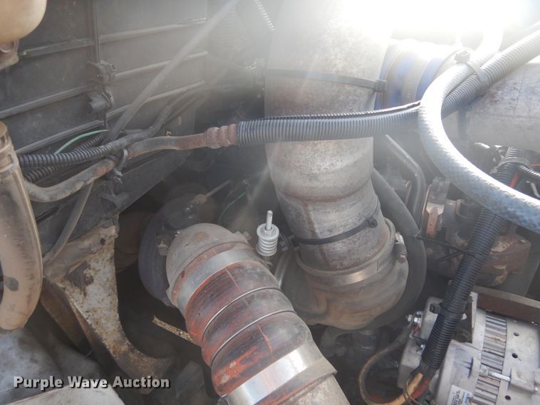 image for item IH9286 2007 International 8600  flatbed truck