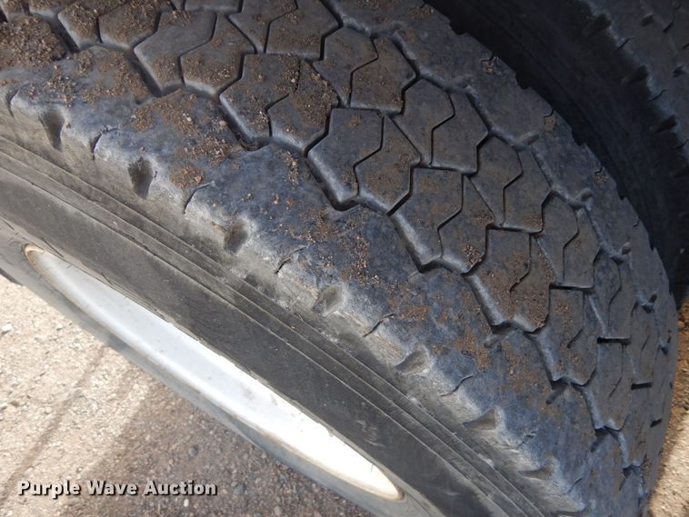 image for item IH9286 2007 International 8600  flatbed truck