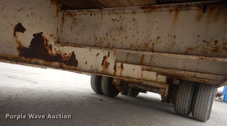 image for item IV9541 1980  equipment trailer