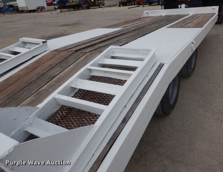 image for item IV9541 1980  equipment trailer